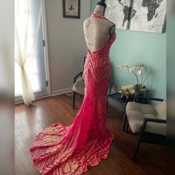 New with tags iridescent Jovani sequin pink prom dress - Picture 1 of 5